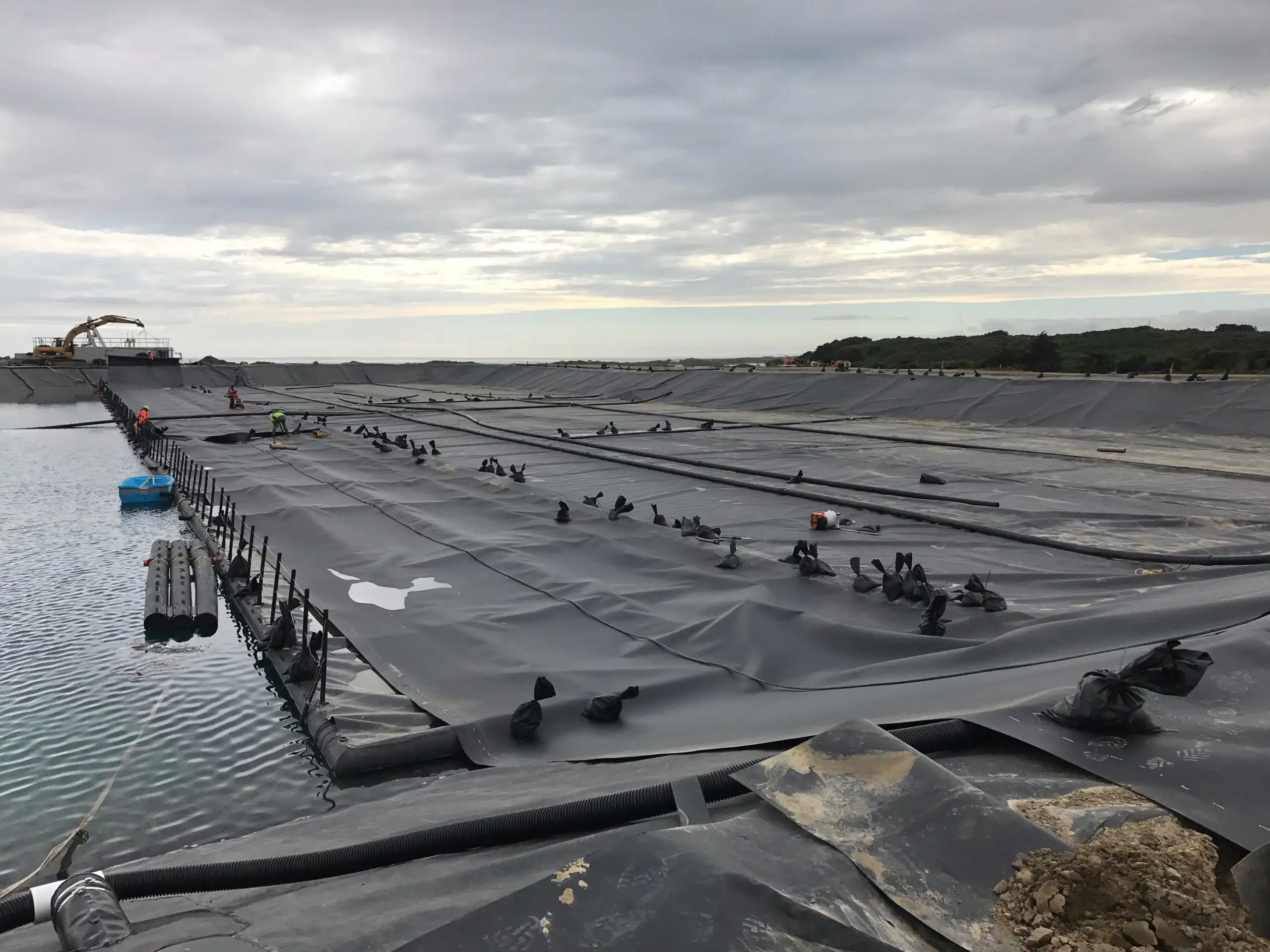 Raft under Floating Cover